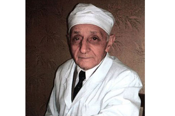 ТОРЖЕСТВЕННОЕ ОТКРЫТИЕ ПАМЯТНОЙ ДОСКИ ПРОФЕССОРУ РЯЗГМУ