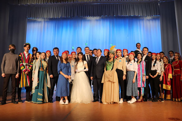 L’UNIVERSITÉ D’ÉTAT DE MÉDECINE DE RIAZAN CÉLÈBRE NOROUZ