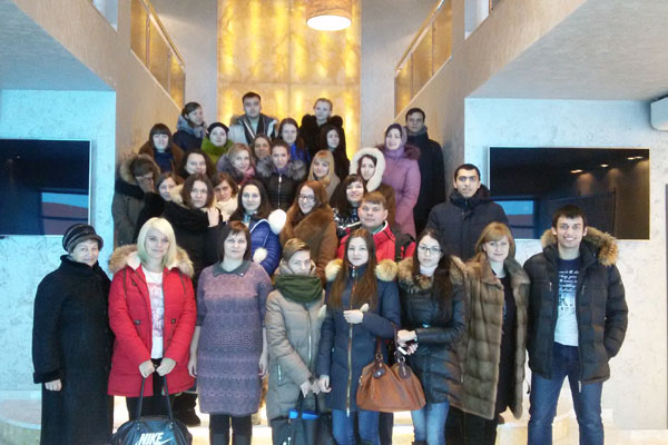 СТУДЕНТЫ РЯЗГМУ ПОСЕТИЛИ БИОФАРМАЦЕВТИЧЕСКУЮ КОМПАНИЮ «ФОРТ»