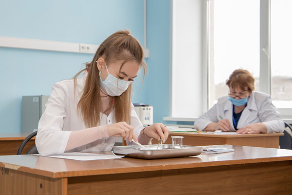 ПРИГЛАШАЕМ УЧАЩИХСЯ 11 КЛАССОВ НА КУРСЫ ПО ПОДГОТОВКЕ К ЕГЭ