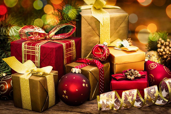 УВАЖАЕМЫЕ СОТРУДНИКИ, СТУДЕНТЫ, ОРДИНАТОРЫ И АСПИРАНТЫ РЯЗГМУ! НОВОГОДНИЕ ПОДАРКИ ДЛЯ ВАШИХ ДЕТЕЙ МОЖНО ЗАБРАТЬ В ПРОФКОМЕ!