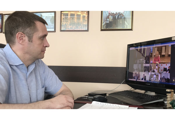 РЕКТОР РЯЗГМУ РОМАН КАЛИНИН ПРИНЯЛ УЧАСТИЕ В ВИДЕОКОНФЕРЕНЦИИ МИНЗДРАВА РОССИИ 