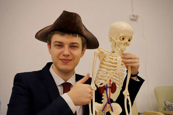 ОКНО В НАУКУ: ЗА ГРАНЬЮ ОБЫЧНОГО 