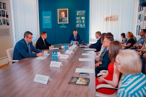 ГУБЕРНАТОР ПАВЕЛ МАЛКОВ ПРОВЕЛ СОВЕЩАНИЕ ПО РАЗВИТИЮ РЯЗГМУ