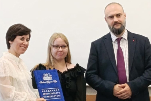 В КОНКУРСЕ СТУДЕНЧЕСКИХ РАБОТ СЕЧЕНОВСКОГО УНИВЕРСИТЕТА ПЕРВОЕ МЕСТО ЗАНЯЛ ДОКЛАД СТУДЕНТКИ РЯЗГМУ