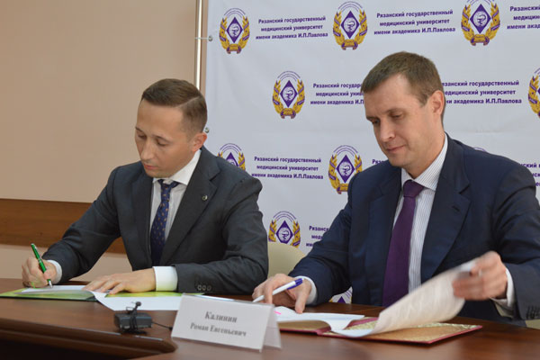 СОСТОЯЛОСЬ ПОДПИСАНИЕ ТРЁХСТОРОННЕГО СОГЛАШЕНИЯ – МИНОБРНАУКИ РОССИИ – ПАО «СБЕРБАНК РОССИИ» И ГБОУ ВПО РЯЗГМУ МИНЗДРАВА РОССИИ