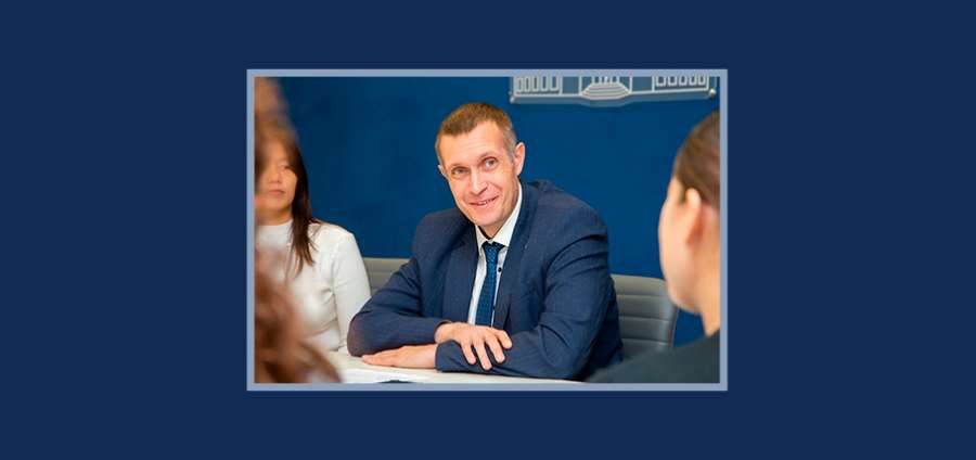 ПОЗДРАВЛЕНИЕ РЕКТОРА РЯЗГМУ РОМАНА ЕВГЕНЬЕВИЧА КАЛИНИНА С ДНЁМ НАСТАВНИКА