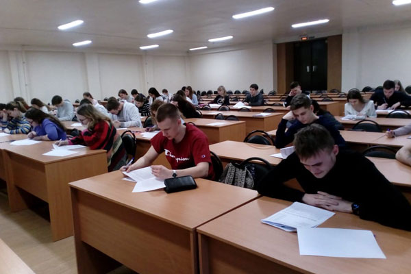 ПОДВЕДЕНЫ ИТОГИ ВНУТРИВУЗОВСКОЙ ОЛИМПИАДЫ ПО АНГЛИЙСКОМУ ЯЗЫКУ