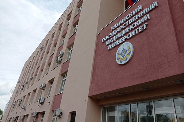 КАК ПЕРВОКУРСНИКУ ПОЛУЧИТЬ СПРАВКУ О ЗАЧИСЛЕНИИ?